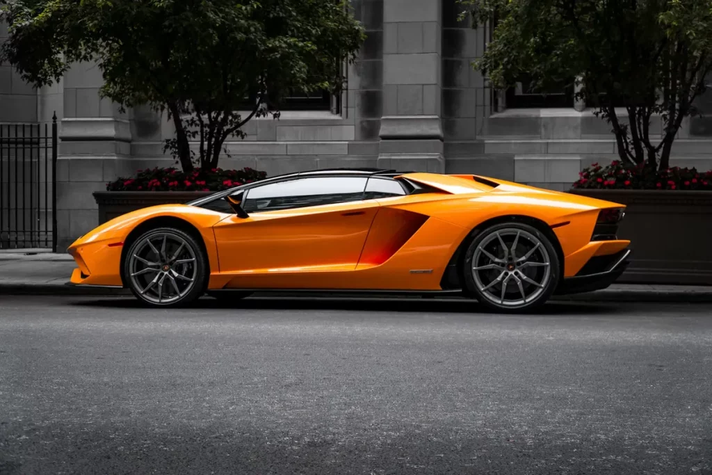 kenapa pajak Lamborghini mahal